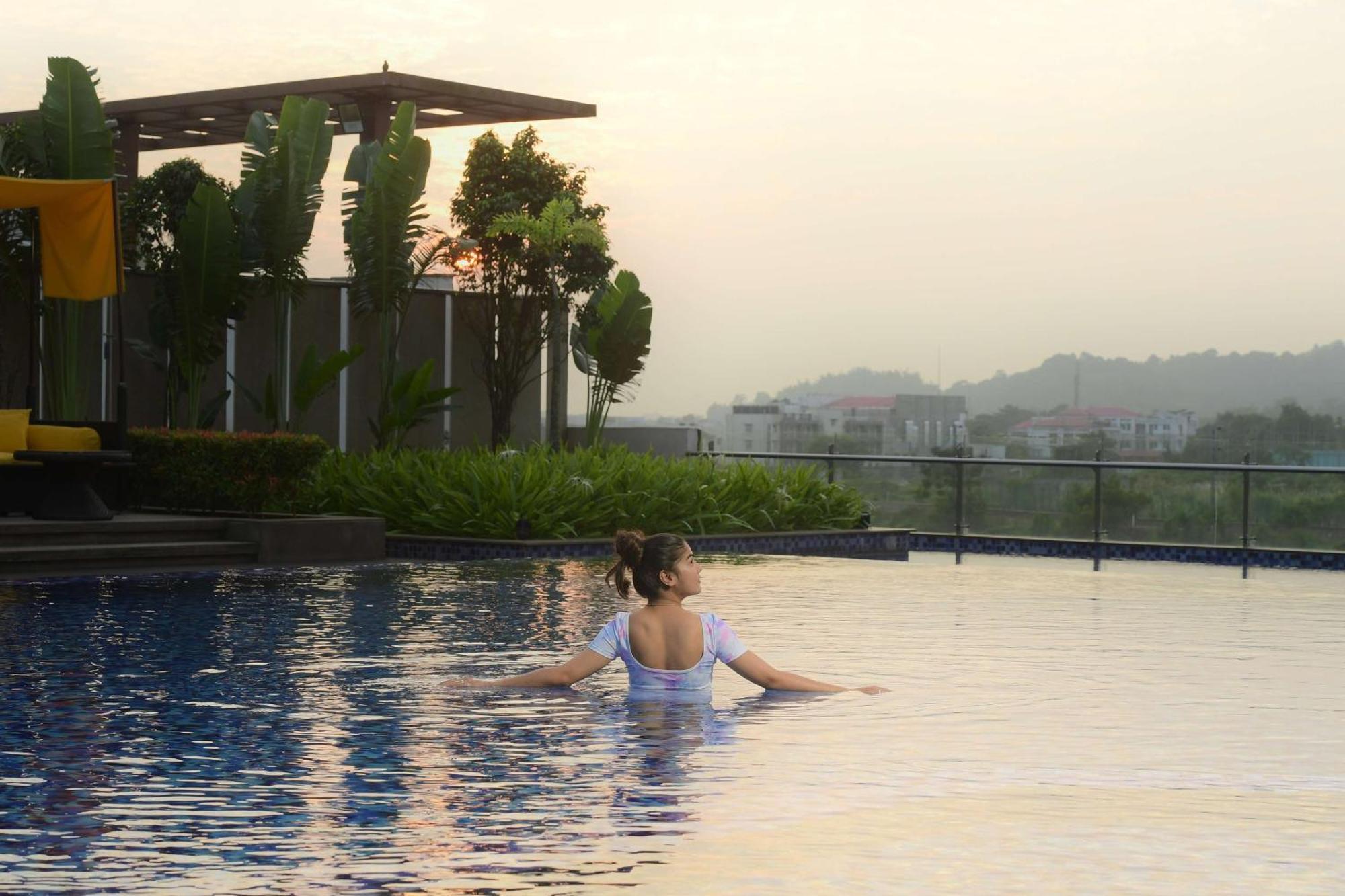 ราดิสสัน บลู โฮเต็ล กูวาฮาติ Hotel ภายนอก รูปภาพ